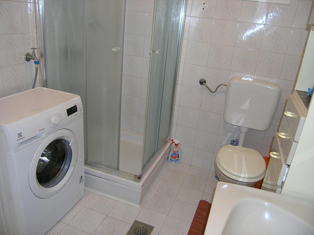 Apartment Julija Krk Town Bagian luar foto