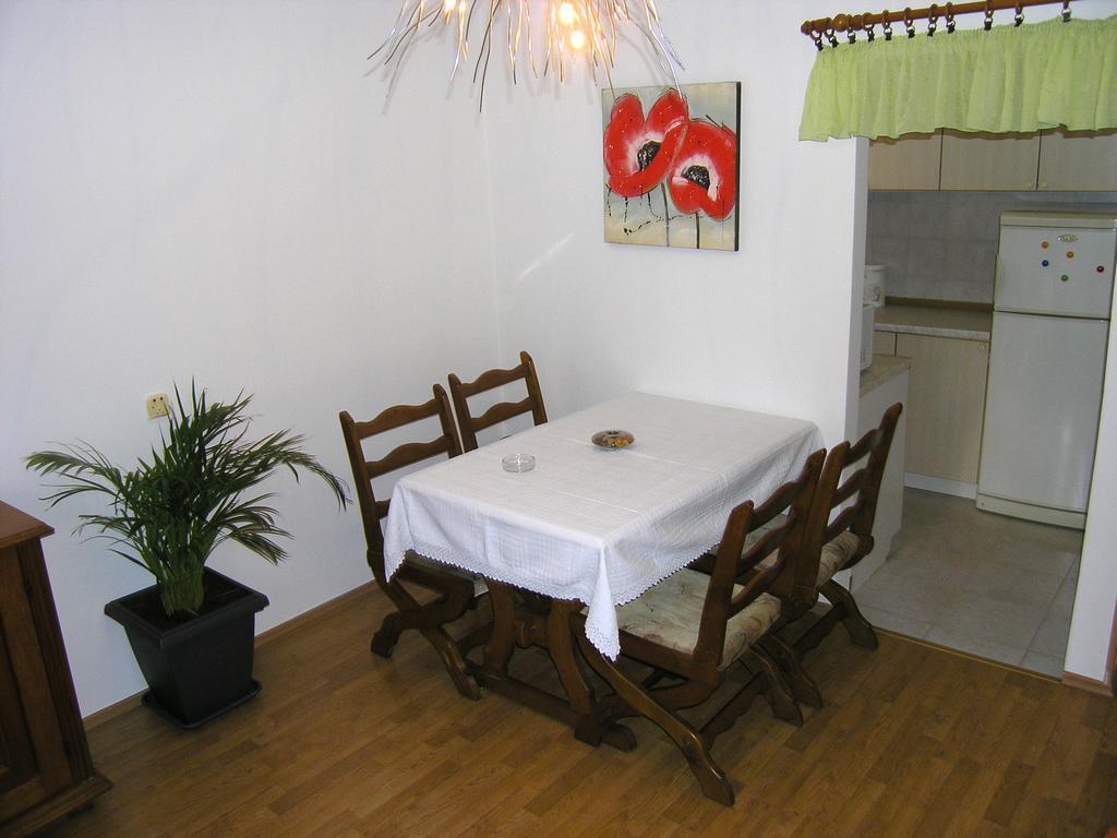 Apartment Julija Krk Town Bagian luar foto